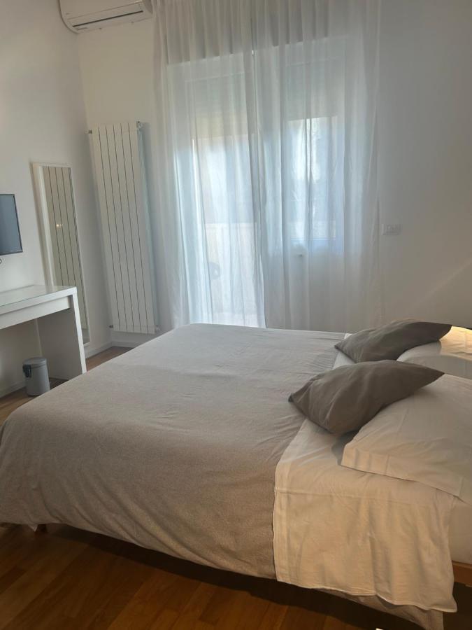 Civico 28 Bed and Breakfast Pescara Buitenkant foto