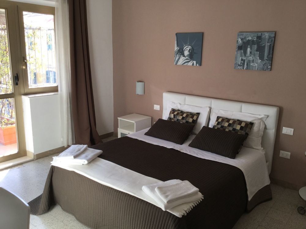 Civico 28 Bed and Breakfast Pescara Buitenkant foto