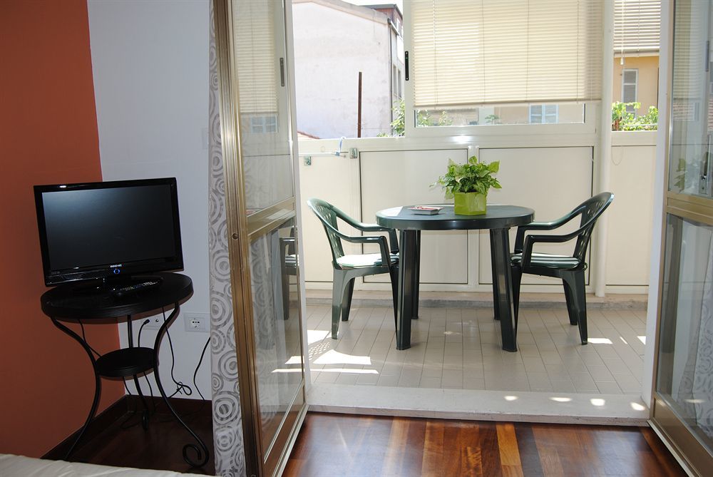 Civico 28 Bed and Breakfast Pescara Buitenkant foto